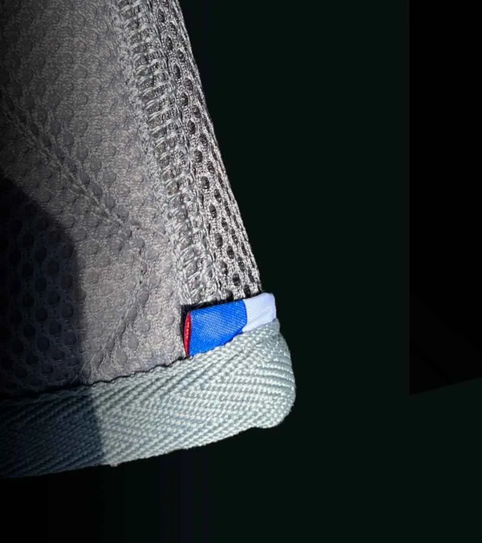 Tapis de Selle Mesh Light Gris & Blanc